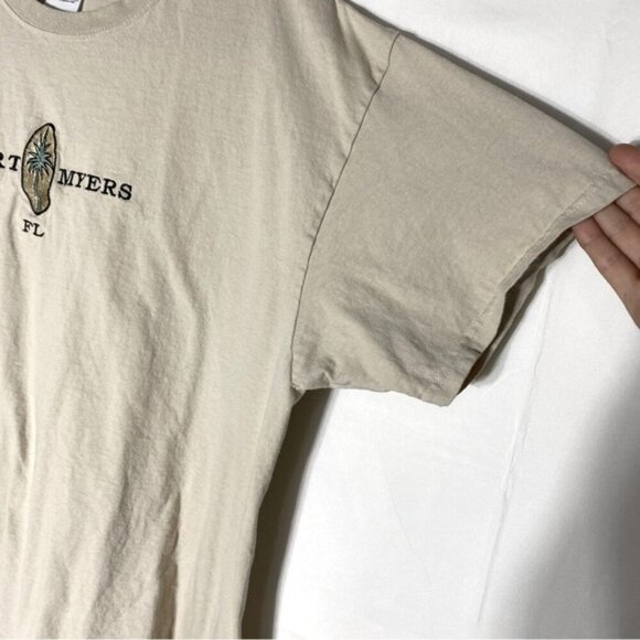 Vintage Gildan Beige Cotton Embroidered Fort Myers Florida T Shirt XL - Picture 12 of 14